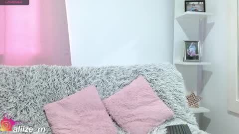 Snapshot of alice_dussan_ chatting on February 27, 9:47 pm alice online show from February 27, 9:47 pm