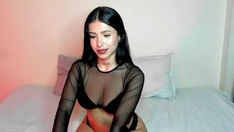 Manuela online show from May 5, 11:27 am