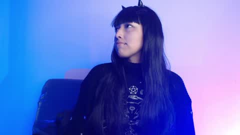      online show from April 1, 2:12 am