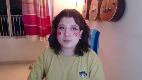 Snapshot of alice_psilocybe_sabina420 chatting on October 18, 4:05 am Alicia Aldara online show from October 18, 4:05 am