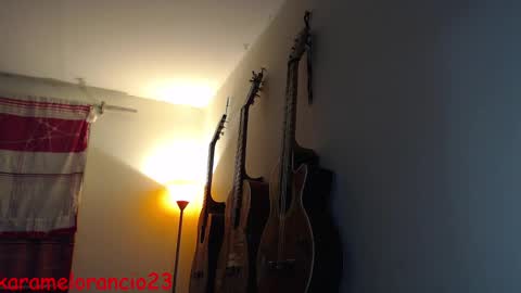 Snapshot of alice_psilocybe_sabina420 chatting on September 16, 6:16 am Alicia Aldara online show from September 16, 6:16 am