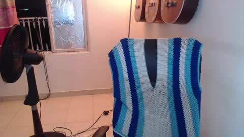 Alicia Aldara online show from December 17, 10:22 am