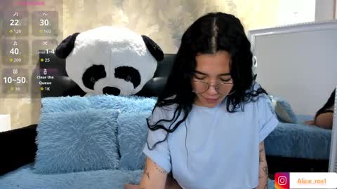 Snapshot of alice_rose5 chatting on October 17, 4:16 am Alice online show from October 17, 4:16 am