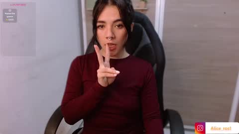 Snapshot of alice_rose5 chatting on September 10, 4:02 am Alice online show from September 10, 4:02 am