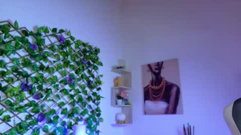 Snapshot of alice_rous21 chatting on October 2, 1:43 pm alice_rous21 online show from October 2, 1:43 pm