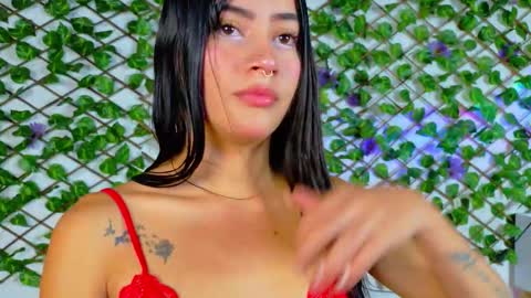 Snapshot of alice_rous21 chatting on September 27, 1:53 pm alice_rous21 online show from September 27, 1:53 pm