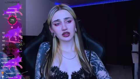 Alice online show from March 8, 9:40 pm