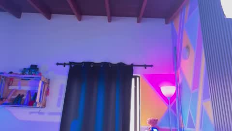 Alice online show from November 4, 6:20 pm