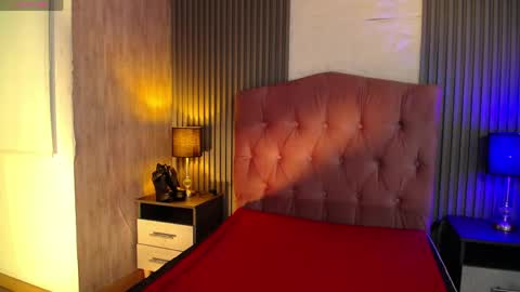 Alice online show from May 5, 8:14 pm