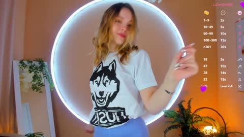 Alice  online show from February 5, 6:45 am