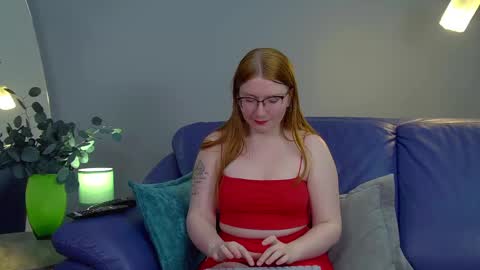 Snapshot of aliceallisons chatting on September 9, 6:30 pm Alice online show from September 9, 6:30 pm