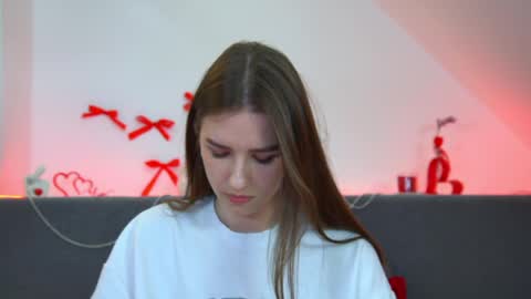 Alice online show from June 6, 6:19 am