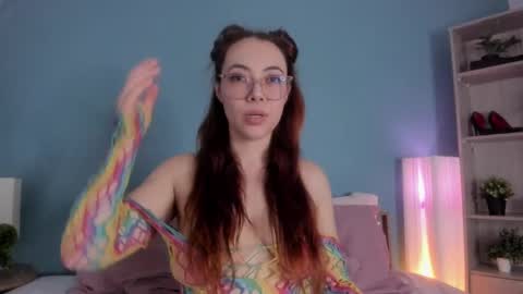 Alice Cullen online show from March 6, 5:14 am