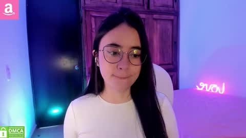 Snapshot of alicee_2 chatting on September 11, 3:46 pm Aliceee .. 97YP9VWGZHrefnav wishlist lists 1 online show from September 11, 3:46 pm