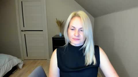 Alicee online show from October 17, 7:51 pm