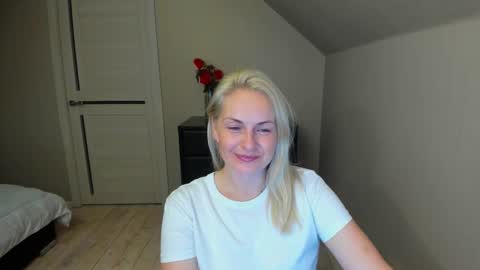 Alicee online show from October 7, 6:59 pm