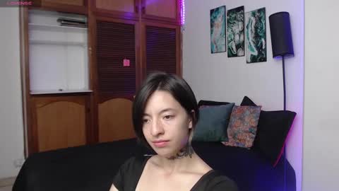 Snapshot of alicee_logan_ chatting on September 15, 2:35 am alicee_logan_ online show from September 15, 2:35 am
