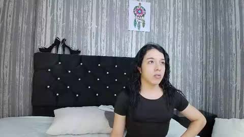 alicee_moonn online show from November 4, 7:26 pm