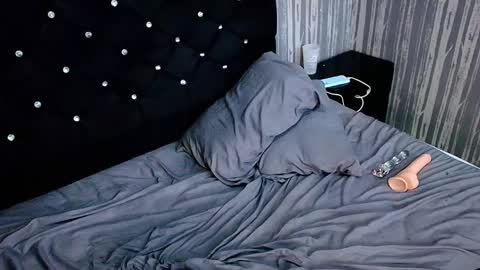 alicee_moonn online show from February 4, 6:50 am