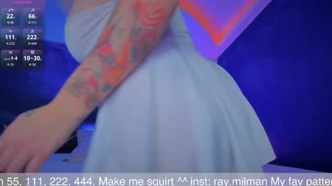 Alice  online show from October 28, 1:34 pm