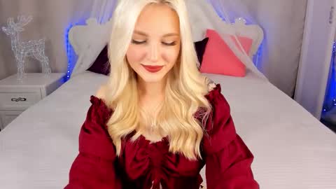 Snapshot of alicemonro chatting on October 10, 8:53 am alicemonro online show from October 10, 8:53 am