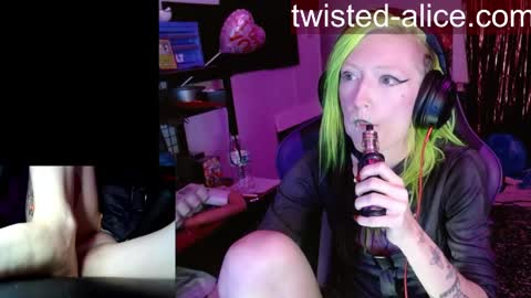 Alice online show from March 31, 3:51 am