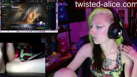 Alice online show from April 2, 3:14 am