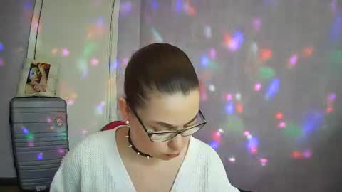 AlicexFresh online show from April 22, 11:50 am