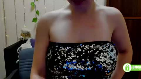 Snapshot of alicia_folow chatting on March 4, 9:40 am Alicia online show from March 4, 9:40 am