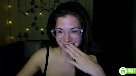 Snapshot of alicia_folow chatting on September 25, 11:50 am Alicia online show from September 25, 11:50 am