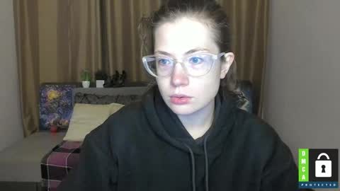 Snapshot of alicia_folow chatting on September 30, 11:10 am Alicia online show from September 30, 11:10 am