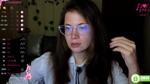 Snapshot of alicia_folow chatting on September 21, 5:28 pm Alicia online show from September 21, 5:28 pm
