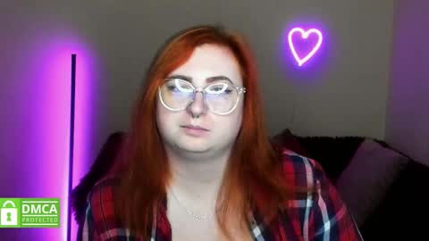 Snapshot of alicia_side_red chatting on September 30, 5:51 am Alicia online show from September 30, 5:51 am