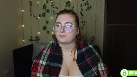 Snapshot of alicia_side_red chatting on October 10, 11:27 am Alicia online show from October 10, 11:27 am