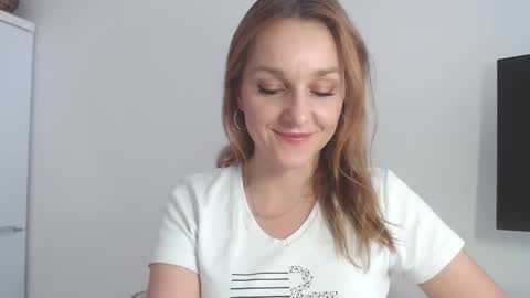 Alicia online show from February 16, 2:15 pm