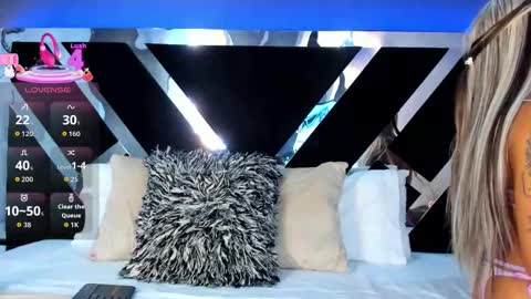 Ali Diaz online show from December 5, 8:28 pm