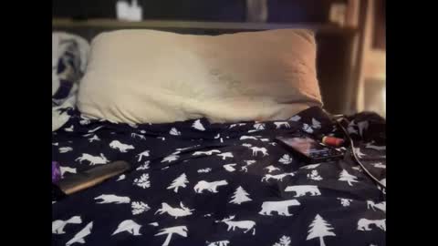 aliensuperstar423 online show from April 21, 2:51 am