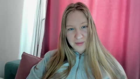 alika68 online show from June 1, 1:12 pm