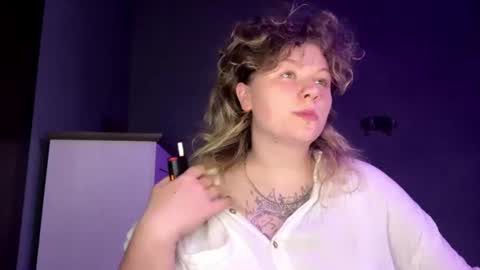 Alina online show from August 4, 9:11 pm