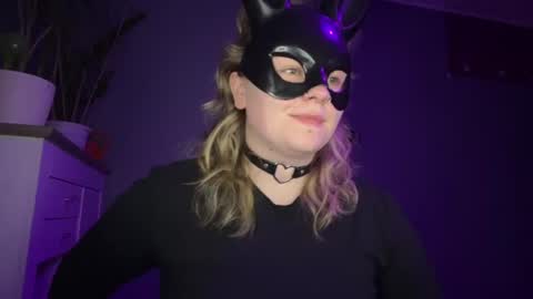 Alina online show from June 17, 9:20 pm