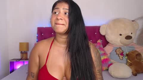 Snapshot of alinakiss_ chatting on September 20, 4:26 am lili online show from September 20, 4:26 am