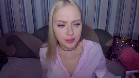 alinaocean online show from March 11, 6:00 pm