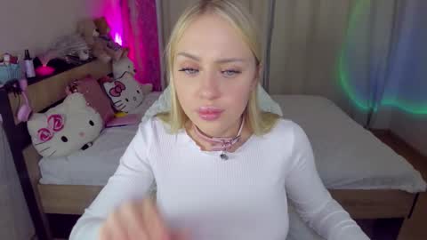 Snapshot of alinaocean chatting on October 16, 5:23 pm alinaocean online show from October 16, 5:23 pm