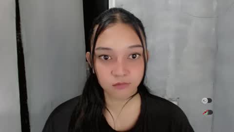 Shanti xhey online show from October 26, 7:35 pm