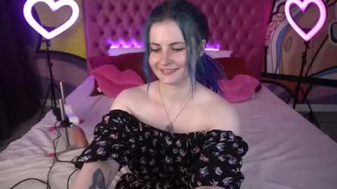 alisagrace online show from July 17, 6:04 am