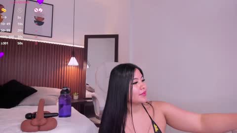 Snapshot of aliscollinss chatting on February 2, 5:21 am alis online show from February 2, 5:21 am