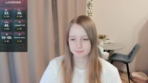 Alya online show from December 1, 2:04 pm