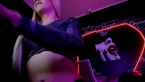 alishaa_nixx online show from September 16, 3:53 am