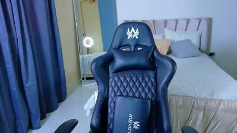 alishaa_sweet online show from April 17, 1:57 pm