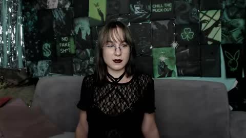 alishakelly online show from November 27, 5:59 am